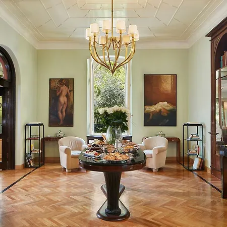 Regency - Small Luxury Of The World Hotel