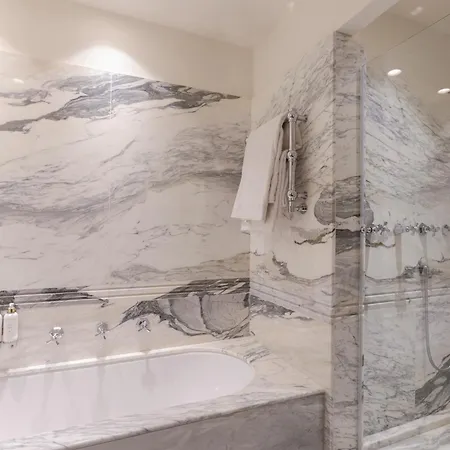 Regency - Small Luxury Of The World Florenz