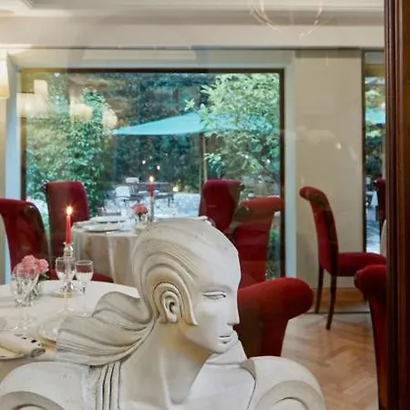 Regency - Small Luxury Of The World Hotell