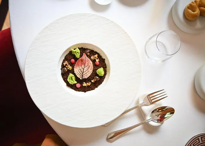 Regency - Small Luxury Of The World Otel