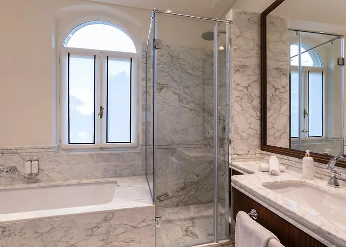 Otel Regency - Small Luxury Of The World