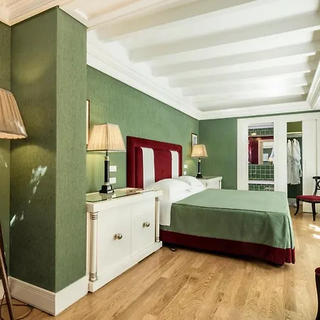 Regency - Small Luxury Of The World Hotel