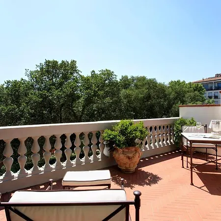 Regency - Small Luxury Of The World Hotel
